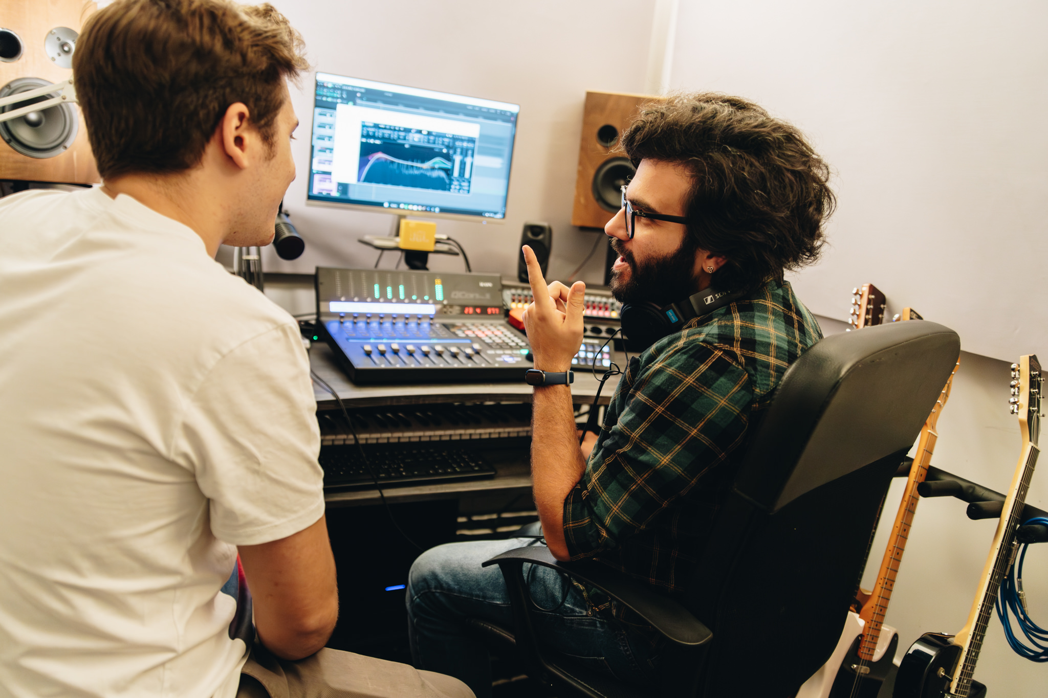 Andrea e Giacomo al lavoro insieme in regia
